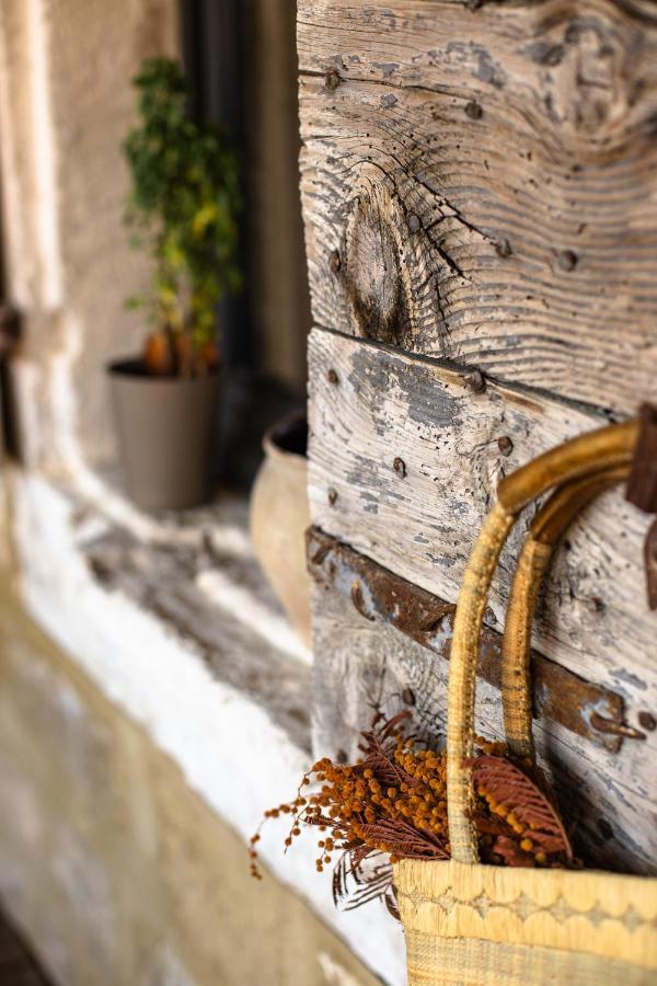 La Maison D'Aime Saint-Quentin-la-Poterie Exterior foto